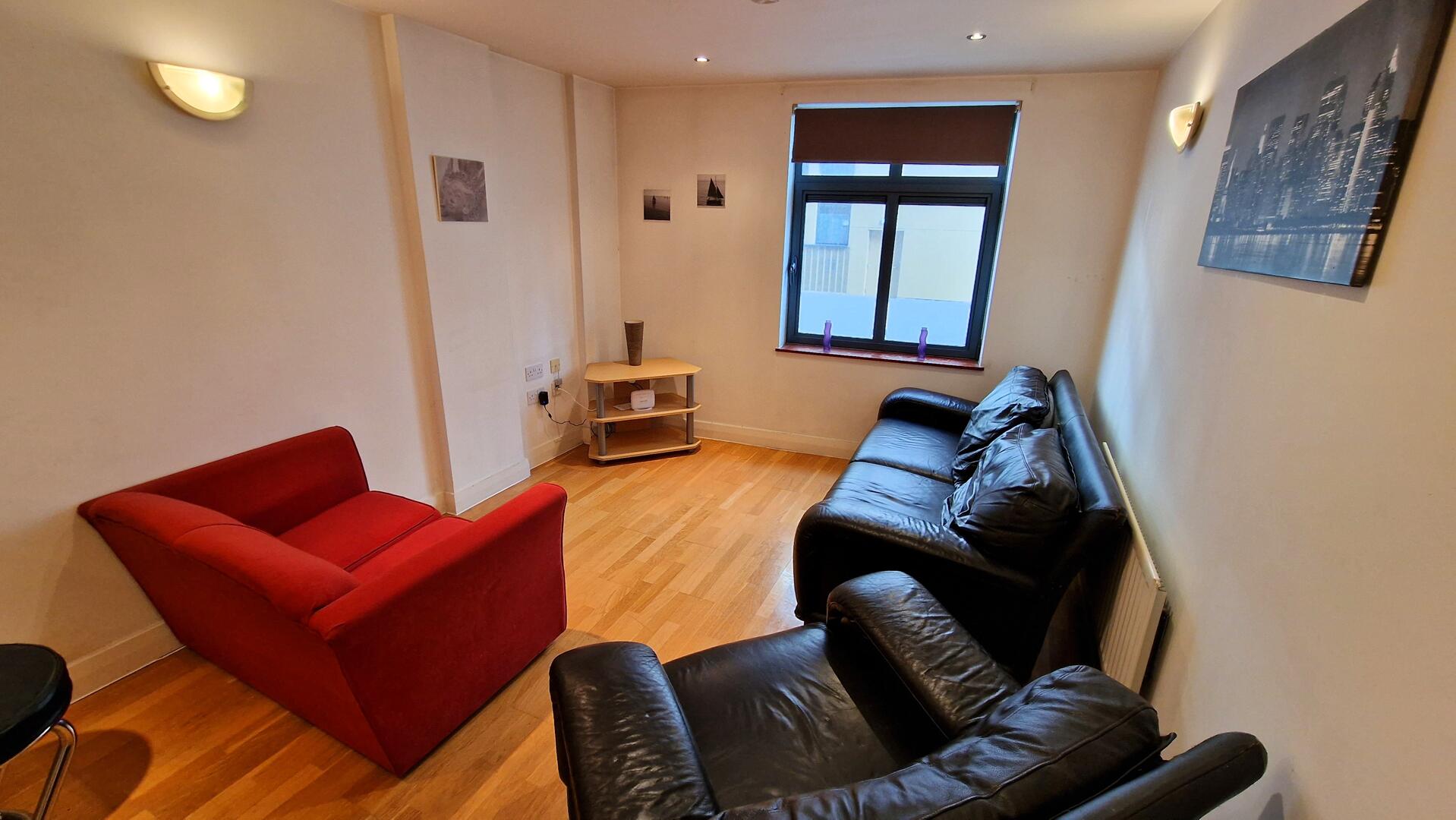 2 Lake House 66 Ellesmere Street Castlefield Locks